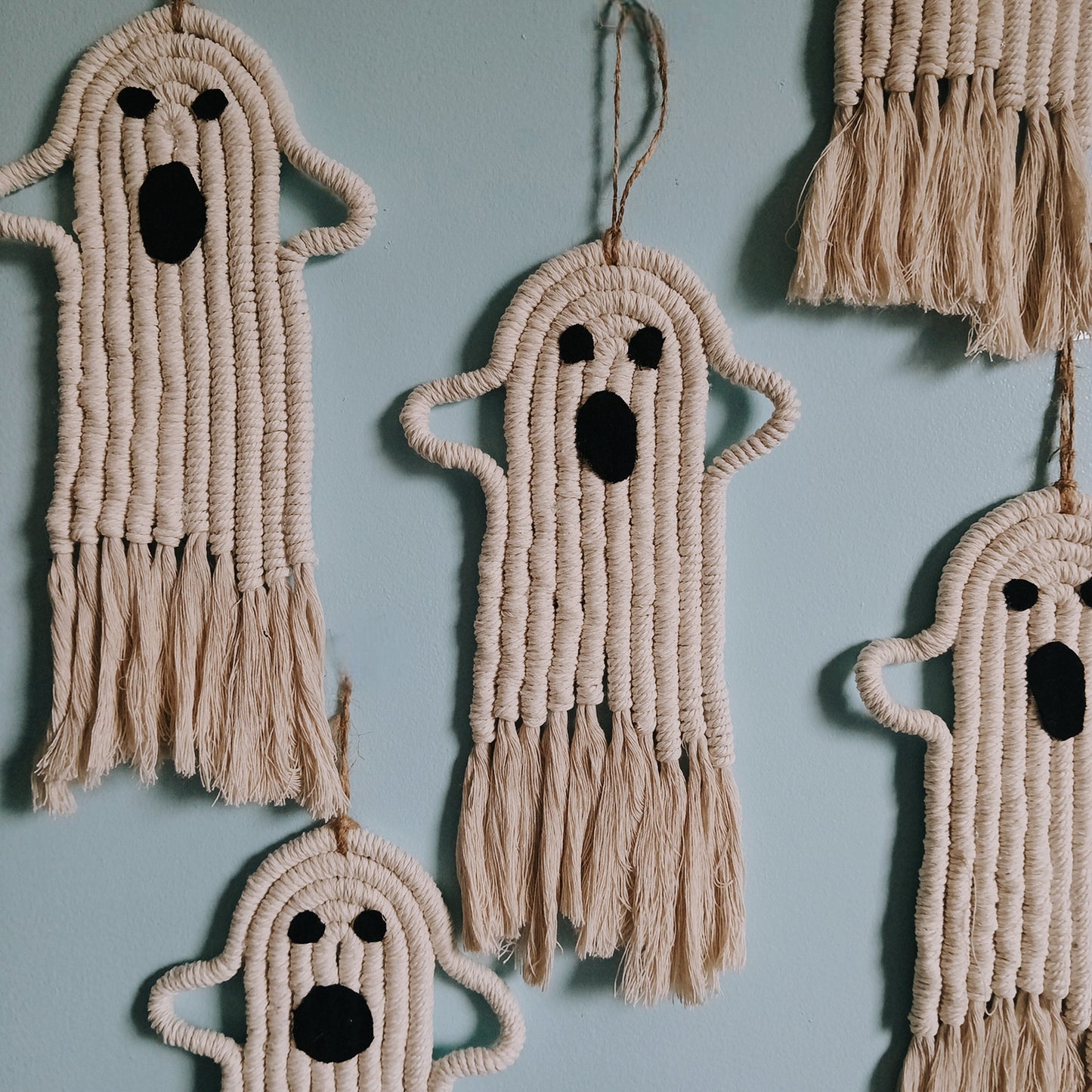 Ghost hanger